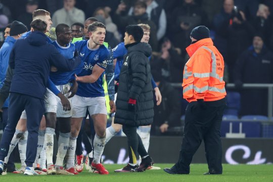 Radu Banciu a văzut bătaia din Everton - Liverpool și a avut o reacție savuroasă: ”Dacă era Istvan Kovacs...”