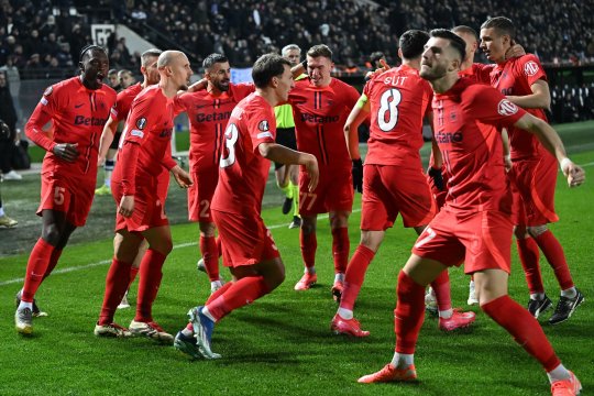 Ambii jucători trimiși în teren la pauză de Gigi Becali au marcat în fața lui PAOK! Debut de vis pentru Gheorghiță în Europa: a înscris primul gol pentru FCSB la 5 minute după ce a intrat