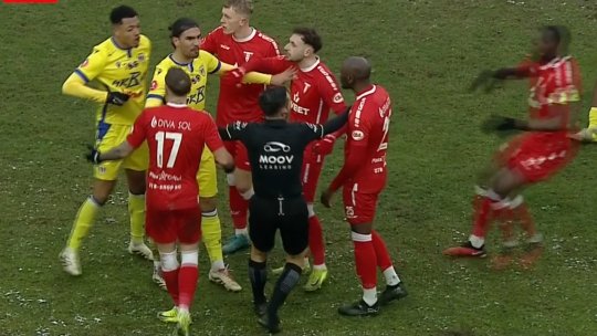 Final cu scandal la Petrolul - UTA. Jucătorii aproape s-au luat la bătaie după un gol anulat