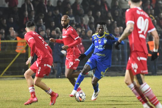 Fanul lui Gigi Becali joacă în SuperLiga: ”Îmi place să-l ascult mereu”. Cine este fotbalistul care admiră discursul patronului de la FCSB: ”Mă face să zâmbesc”