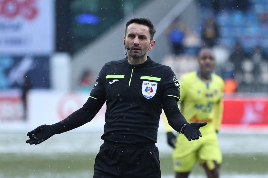 Kyros Vassaras a văzut arbitrajul de la Petrolul - UTA și a luat o decizie drastică