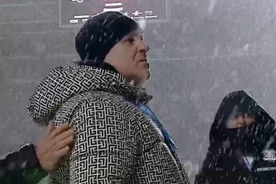 Marius Șumudică, scandal cu fanii Rapidului! A vrut să plece la vestiare în timpul partidei: ”E ultimul meu meci aici!”