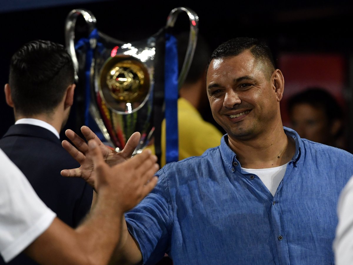 Ionel Ganea a fost coechipier cu Marius Șumudică la Rapid, cei doi contribuind decisiv câștigarea titlului din 1999