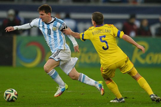 Alex Bourceanu a stabilit top 3 cei mai dificili adversari din carieră: ”Messi era incredibil, am convenit cu Pintilii să nu încercăm să îi luăm mingea!”