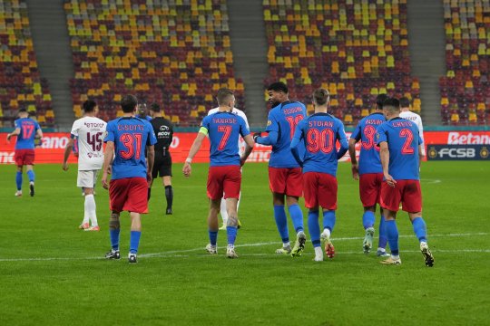 Alexandru Stoian, debut la FCSB! Fotbalistul a fost ”aruncat” în luptă împotriva lui CFR Cluj