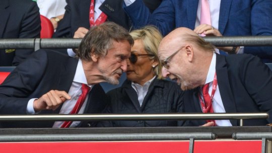 Avram Glazer a fost întrebat dacă Manchester United este de vânzare. A răspuns cu un singur cuvânt