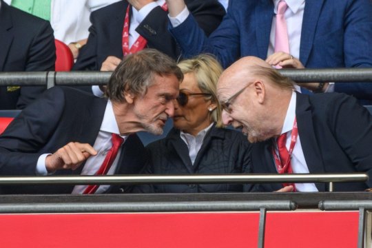 Avram Glazer a fost întrebat dacă Manchester United este de vânzare. A răspuns cu un singur cuvânt