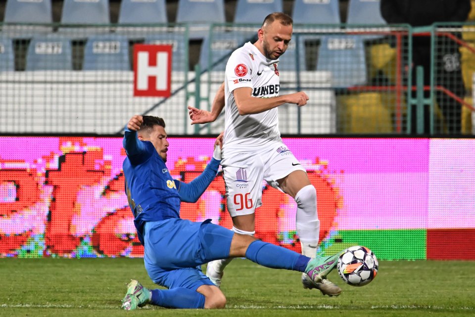 Gloria Buzău a câștigat în tur cu 3-0