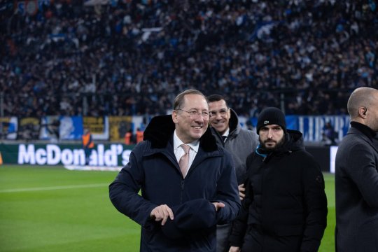 Cine este finanțatorul lui Lyon, adversara FCSB-ului din Europa League. Cum a salvat de la faliment un club uriaș