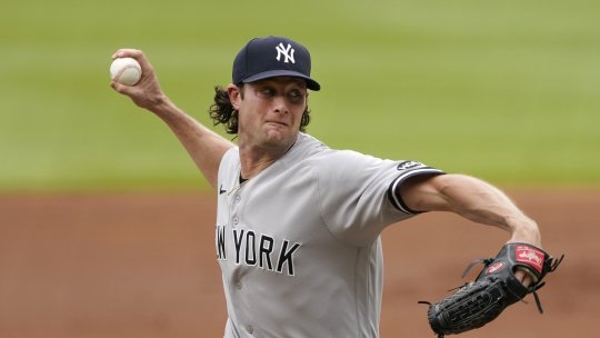 New York Yankees renunță la interdicția privind bărbile după 49 de ani! Decizia care schimbă tradiția echipei