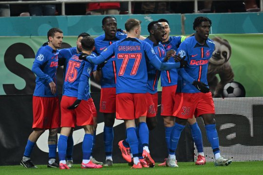 FCSB - Dinamo 2-1. Campionii își păstrează superioritatea în fața rivalilor