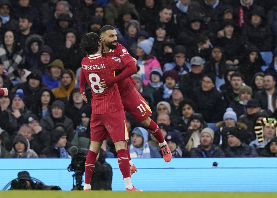 Liverpool s-a impus cu 2-0 pe terenul lui Manchester City