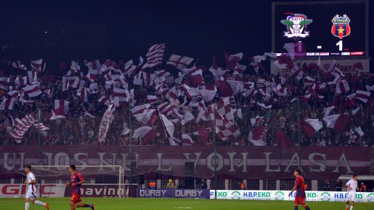Stelistul care a condus-o pe Dinamo, amenințat cu moartea la un derby din Giulești: ”F***-ți... auzi ce cântă ăștia?” / ”Să curgă sânge!”