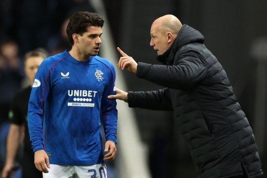 Ianis Hagi ar putea rămâne fără antrenor! Clement, ”pe făraș” la Rangers