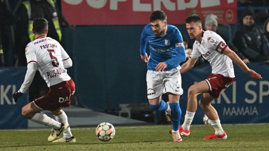 Farul - Rapid 1-3. Pas uriaș către play-off făcut de giuleșteni. Șumudică, o nouă victorie în fața lui Hagi