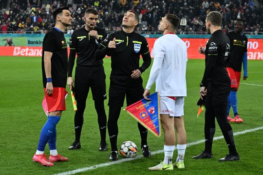 ”Viciere de rezultat!”. Legenda lui Dinamo, revoltată de arbitrajul din derby-ul cu FCSB: ”De ce mai există VAR?!”