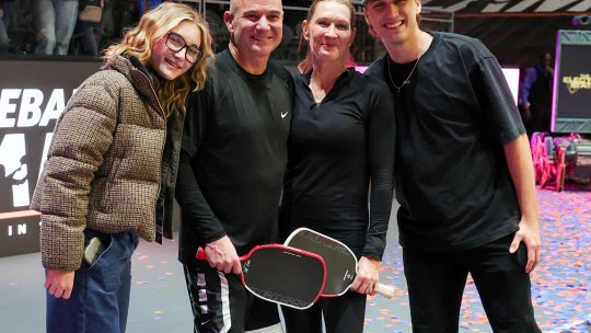 Ce sport practică, la nivel profesionist, fiul legendarilor Andre Agassi și Steffi Graf
