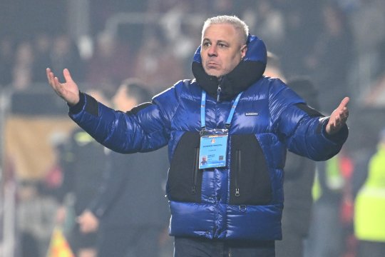 Marius Șumudică a făcut show la interviuri după victoria cu Farul: "Vorbeam cu mama la telefon! Îi era frică să nu fac ceva, sunt cu pastilele în buzunar"