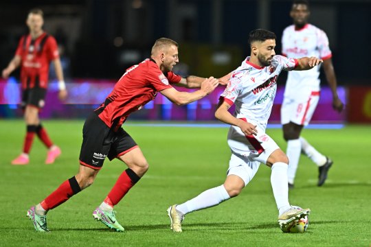 Arătat cu degetul pentru aducerea la Dinamo a jucătorului pe care clubul ”nu și-l permite”, Vlad Iacob se apără: ”Echipa a început cu un mare handicap”
