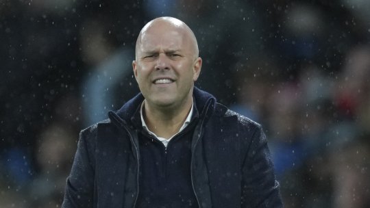 Arne Slot, suspendat de Federația Engleză! Câte meciuri ratează antrenorul lui Liverpool, în urma incidentului de la partida cu Everton