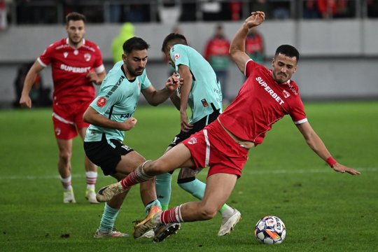 Echipa de tradiție din SuperLiga, amenințată cu falimentul? Antrenorul aduce bani din propriul buzunar ca să susțină clubul: "Îl înțeleg că s-a săturat"