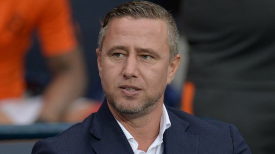 Laurențiu Reghecampf, tot mai aproape de titlu în Tunisia. Victorie uriașă obținută în derby-ul cu rivala directă la trofeu