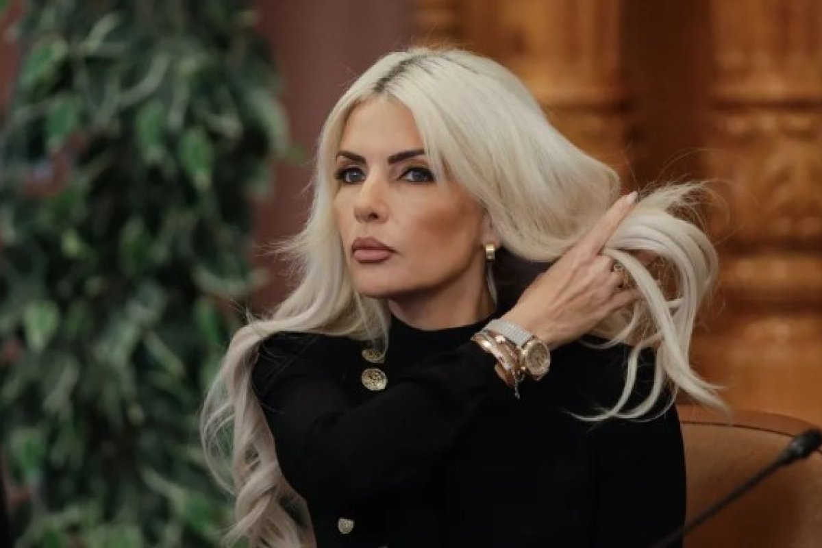 "Cristi Borcea a cunoscut-o pe Laura Vicol, era tinerică. Și Giovanni a lătrat la ea"