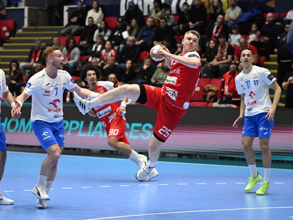 Dinamo, învinsă la handbal în Liga Campionilor