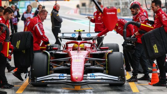 Lewis Hamilton a vorbit deschis despre cum se simte în noul monopost Ferrari