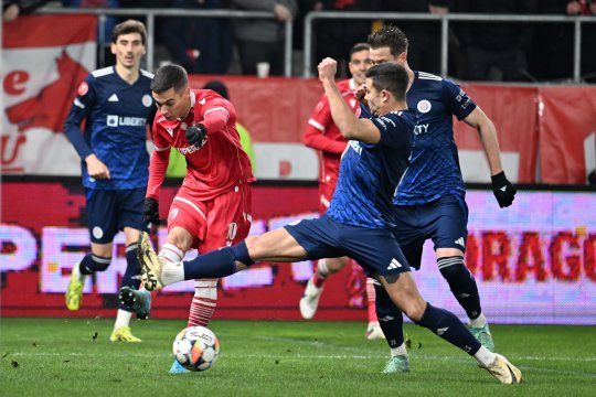 Dinamo - Oțelul Galați 1-0. "Câinii" au dat lovitura în minutul 90+8! Echipa lui Kopic a egalat liderul U Cluj