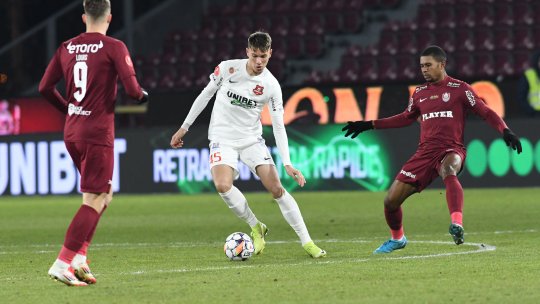 CFR Cluj - Hermannstadt 1-0. Golul lui Louis Munteanu a făcut diferența. Echipa lui Dan Petrescu a urcat pe podium