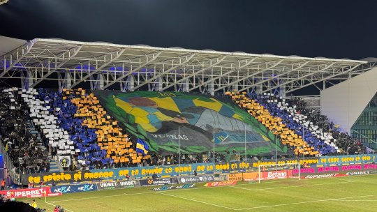 Scenografia afișată de suporterii Petrolului la duelul cu FCSB
