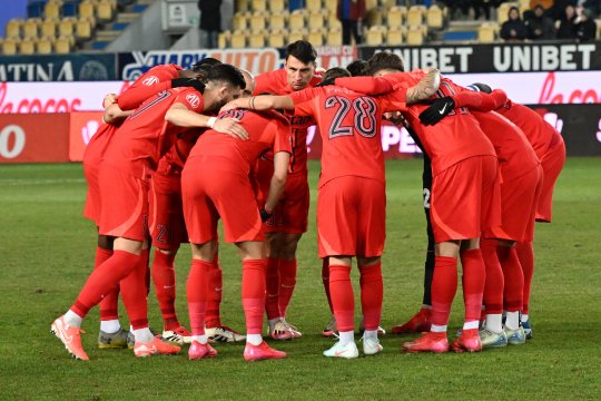 Nemulțumire la FCSB după egalul cu Petrolul: "Nu ar trebui așa ceva în Liga 1"