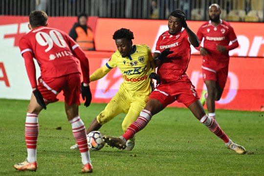 Rapid vrea să transfere încă un jucător de la o rivală din SuperLiga. Câți bani a oferit Dan Șucu