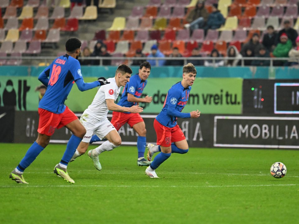 Alexandru Stoian a debutat la FCSB în meciul contra CFR Cluj, scor 1-1