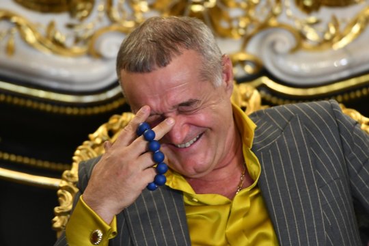 A fost consternat când a văzut ce are Gigi Becali în seiful de la palat: ”Ce, mă, n-ai mai văzut așa ceva?”