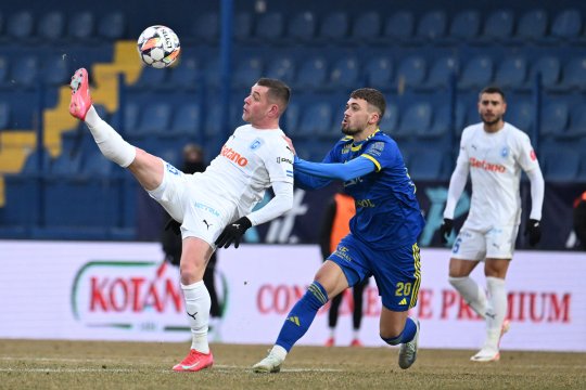 Unirea Slobozia - Universitatea Craiova 0-1. Oltenii au urcat pe primul loc în SuperLiga! Început de vis pentru Mirel Rădoi în noul mandat