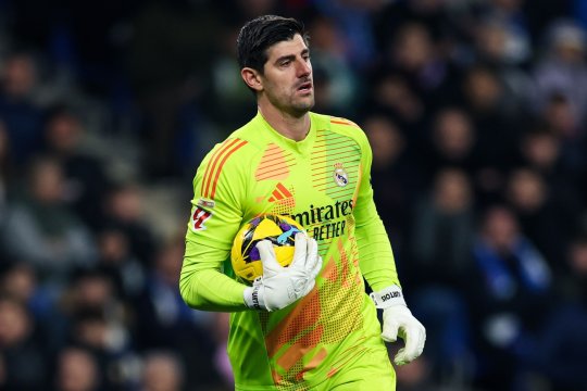 Se schimbă regulile în fotbal! Măsură drastică pentru echipele care trag de timp