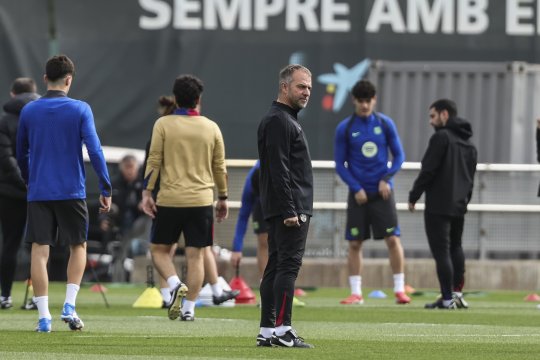 Hansi Flick, mesaj direct pentru jucătorii de la Barcelona, după decesul care a ”zguduit” clubul: ”E o pierdere mare, a fost o persoană minunată”
