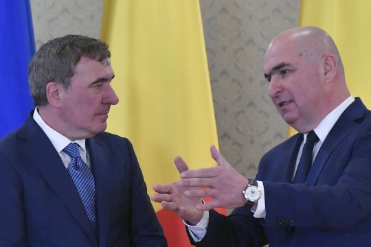 "Ficusul a dormit pe el 10 ani!" Reacție dură după ce Gheorghe Hagi a primit ”Steaua României” în grad de cavaler
