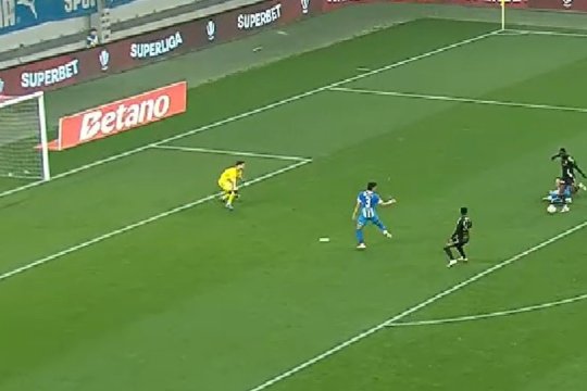 Ratare imensă! La debutul pentru U Cluj, l-a scos din minți pe Ioan Ovidiu Sabău
