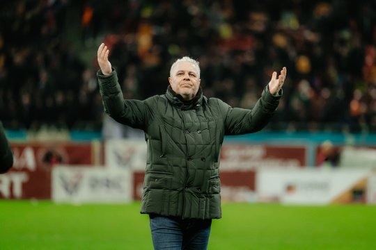 Gigi Becali și Marius Șumudică, dialog spumos în direct după FCSB - Rapid: ”Ți-am spus să îți iei geacă serioasă!” / ”Ești prietenul meu și te respect”