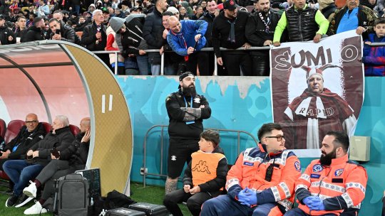 Șumudică avea dreptate! Imagini cu fanii FCSB intonând scandări rasiste la derby-ul cu Rapid: ”Am avut și vom avea mereu...”. Conducerea campioanei neagă acuzațiile