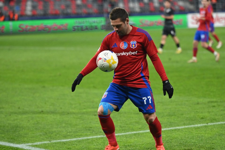 Adrian Popa în meciul de fotbal dintre Steaua București și Chindia Targoviște