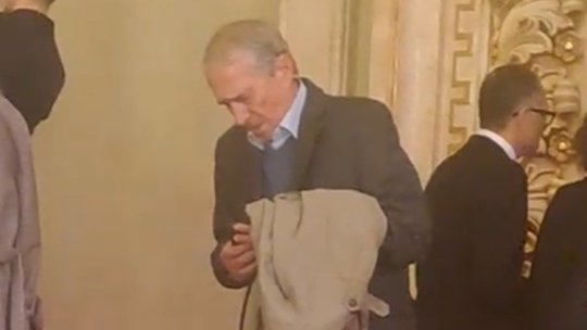 Cum a fost surprins Valentin Ceaușescu după ce a izbucnit în plâns. Imagini cu fiul fostului dictator