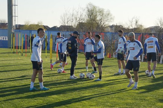 Ultima mișcare înainte de debutul în preliminarii. Mircea Lucescu a decis echipa de start a naționalei după antrenamentul oficial al tricolorilor