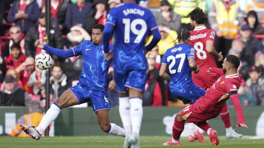Chelsea și Liverpool se luptă pentru transferul unui atacant din Serie A. Granzii Angliei oferă 75 de milioane de euro