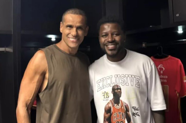 Ramires, dreapta, alături de Rivaldo