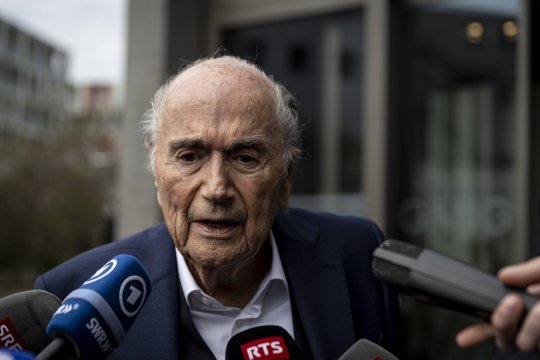 Blatter și Platini au primit verdictul în cazul de corupție care a zguduit lumea fotbalului