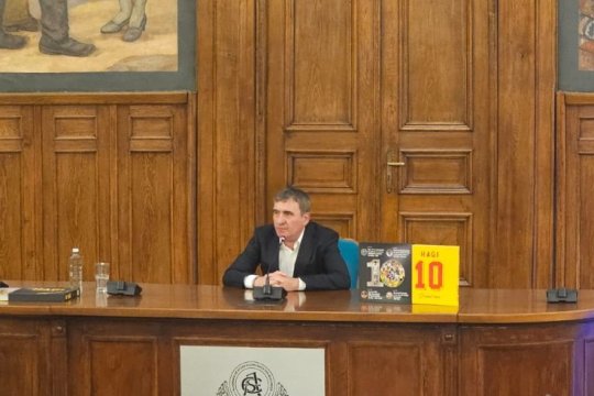 Gică Hagi, cu lacrimi în ochi la evenimentul de lansare a propriei cărți: ”M-am retras pentru că nu mai puteam să mă antrenez”